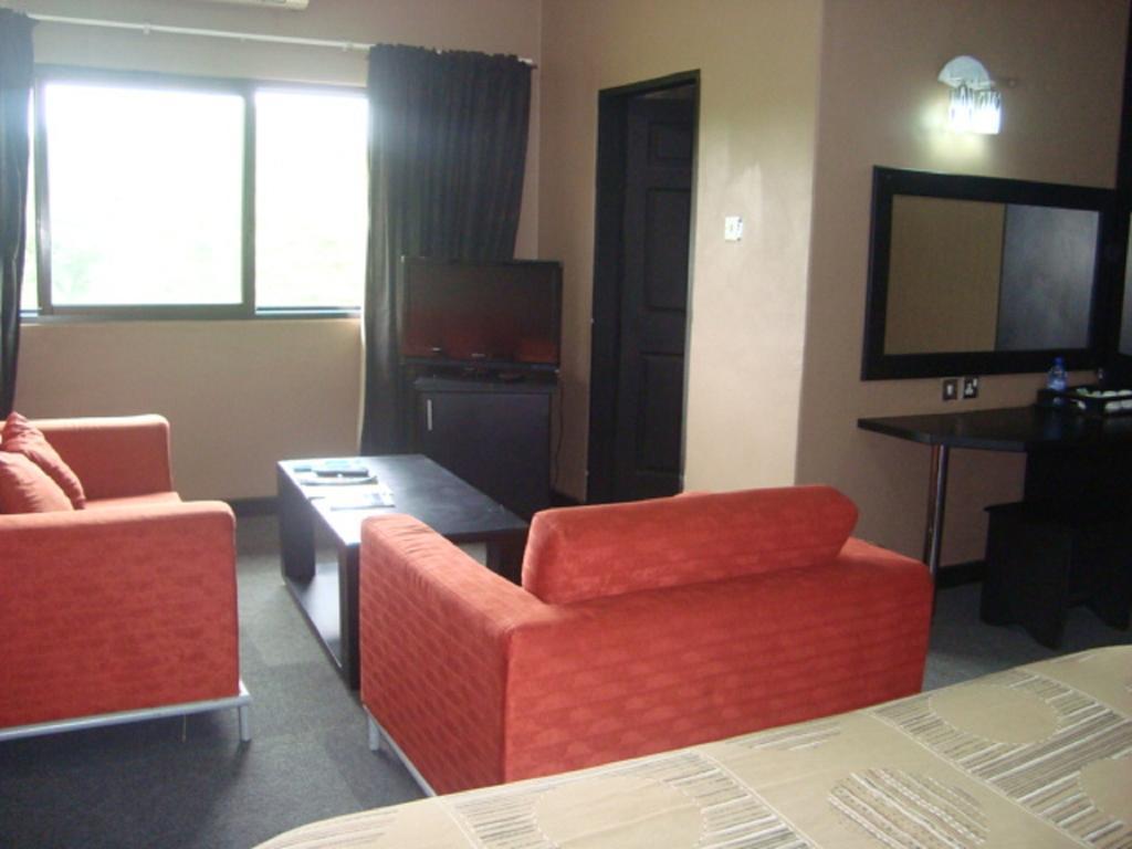 Pacific Bed & Breakfast Lilongwe Exterior photo